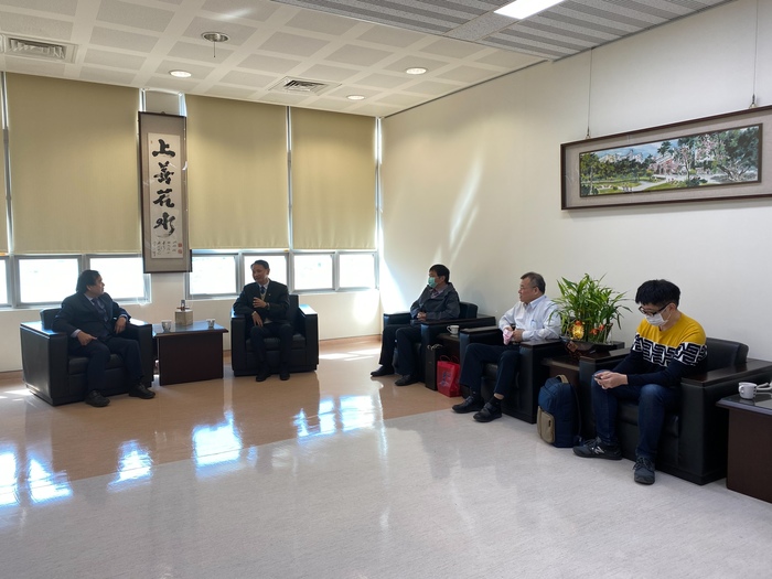 2021/2/22 亞東技術學院黃茂全校長來訪圖片